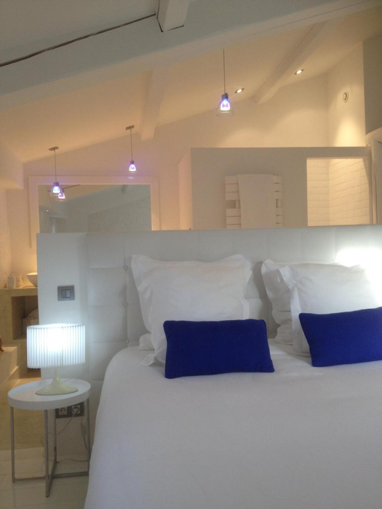 La Bergerie De Nano Bed & Breakfast โบมส์-เดอ-เวอนีซ ห้อง รูปภาพ
