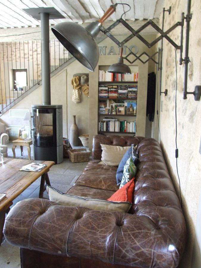 La Bergerie De Nano Bed & Breakfast โบมส์-เดอ-เวอนีซ ภายนอก รูปภาพ