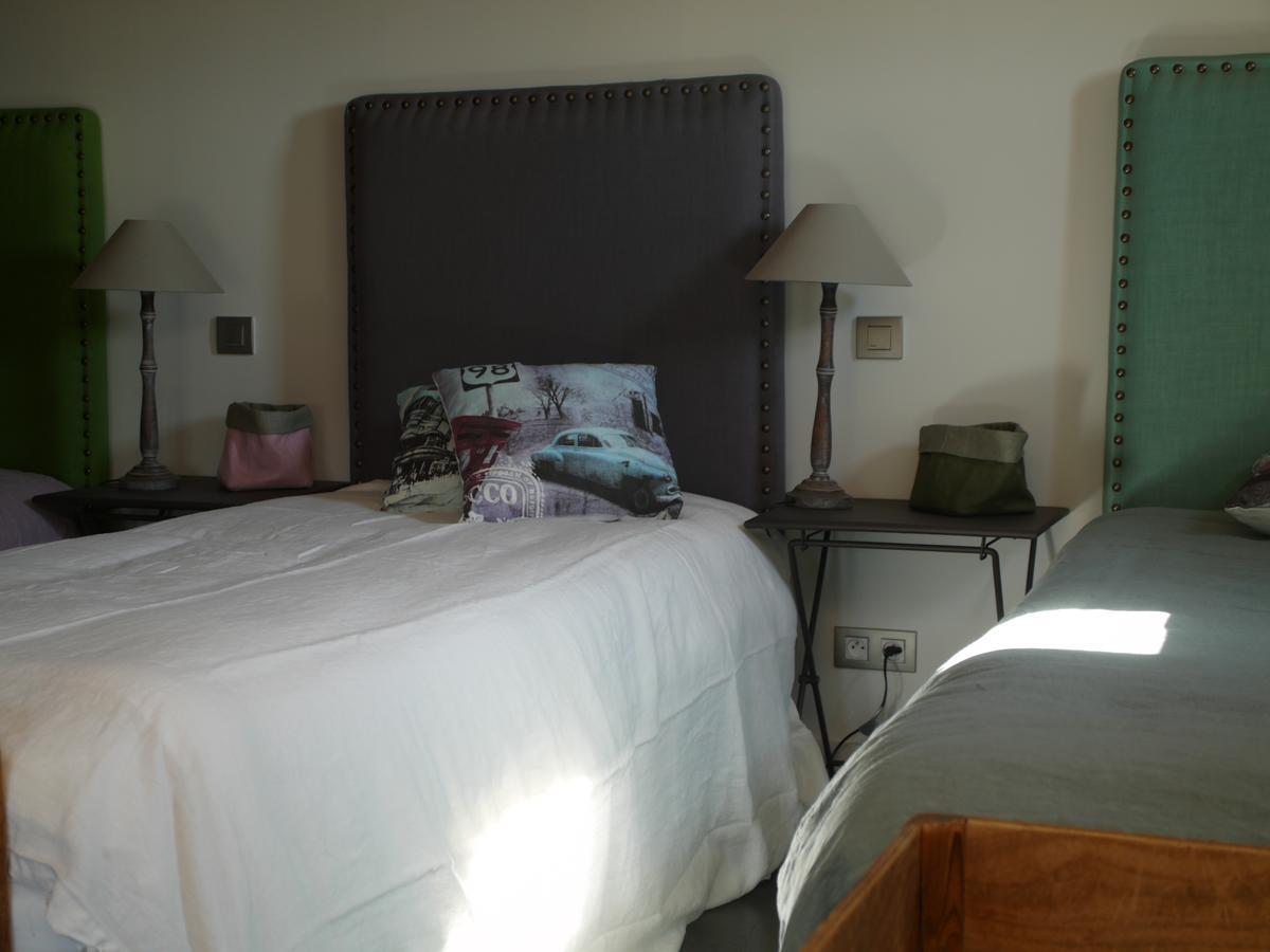 La Bergerie De Nano Bed & Breakfast โบมส์-เดอ-เวอนีซ ภายนอก รูปภาพ